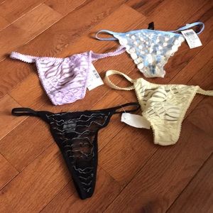 NWT Thongs Underwear Size M/6